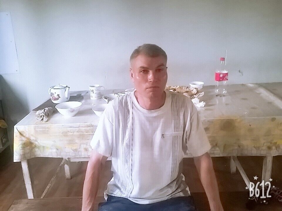  45131171  Oleg, 44 ,    