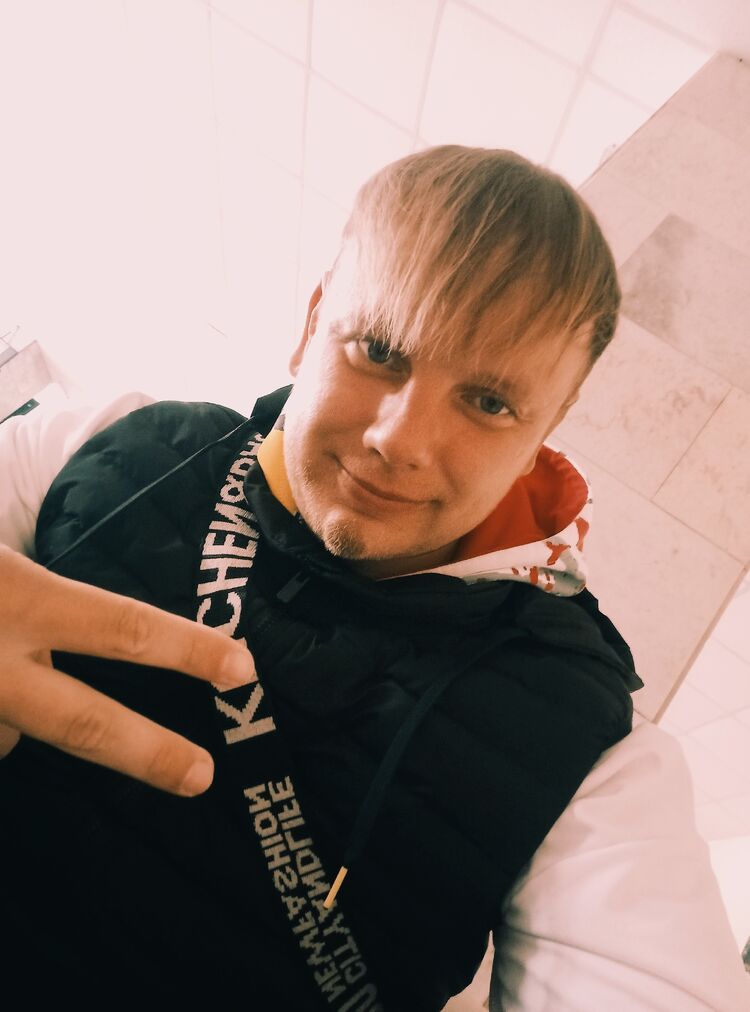  46295731  , 34 ,    