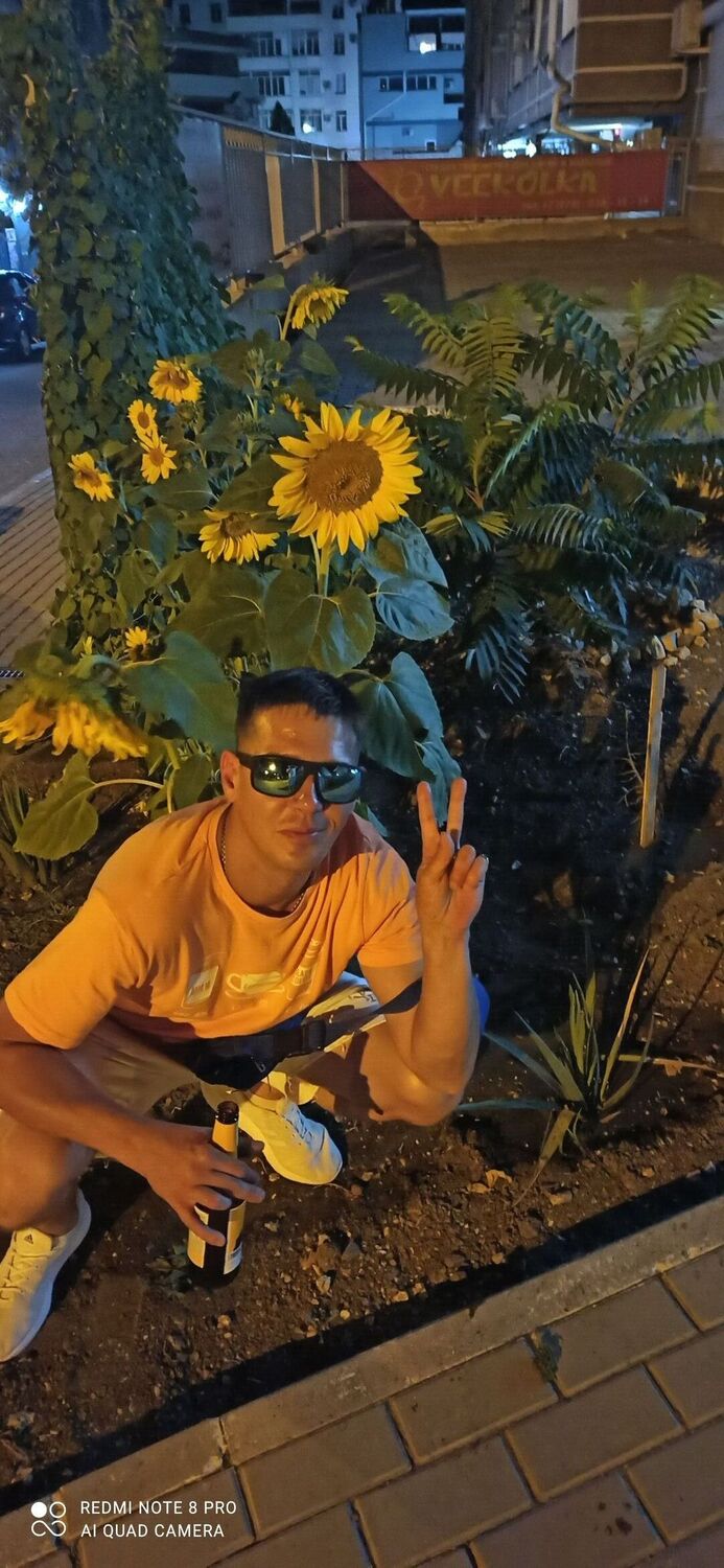  32886011  , 38 ,    