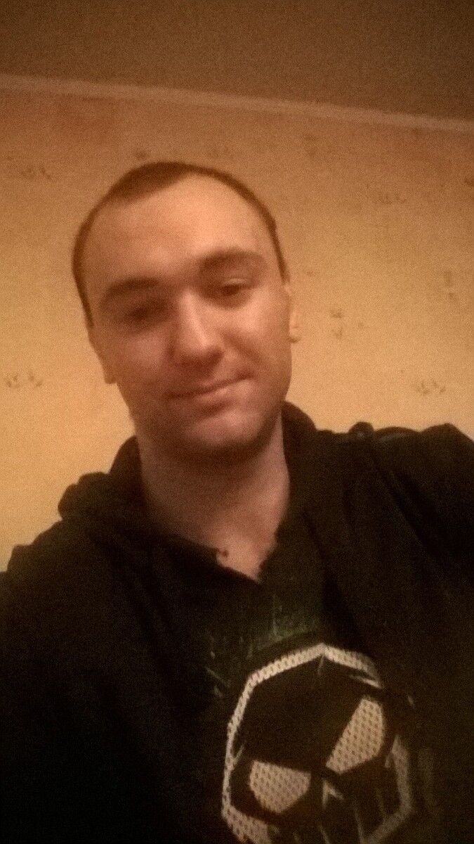  10246661  Maksim, 26 ,    