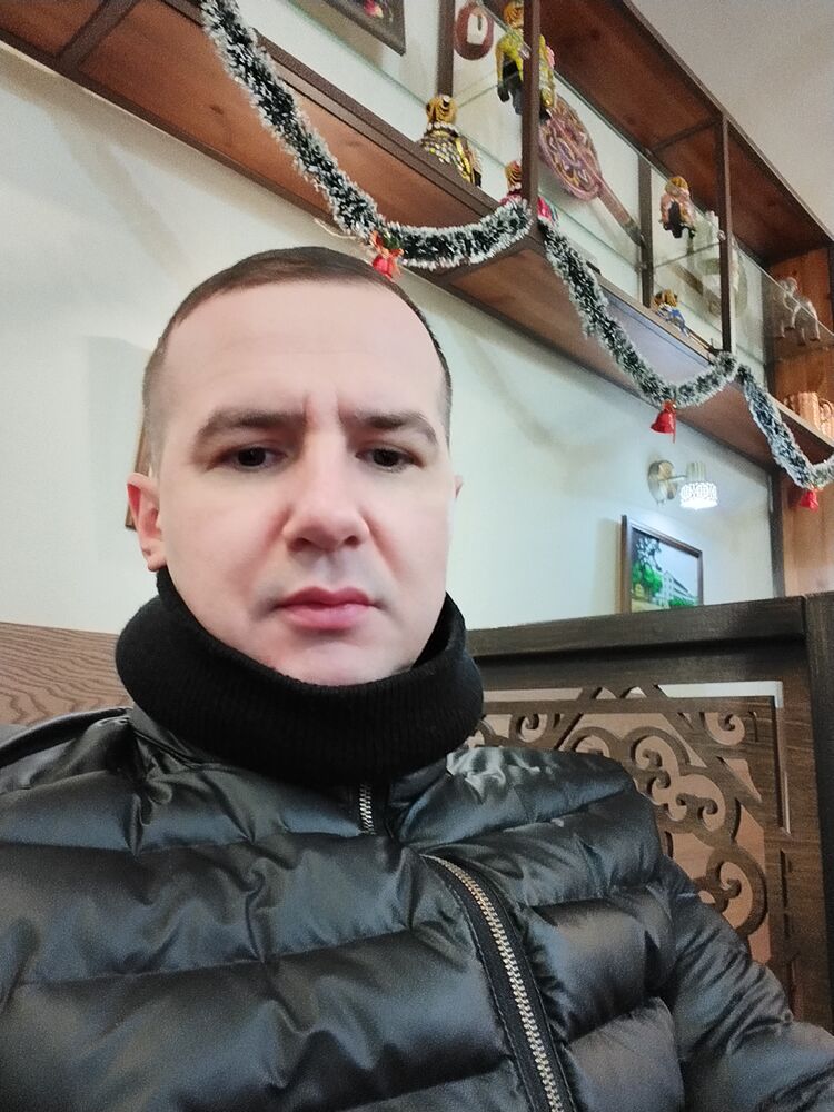  40370441  , 41 ,    -