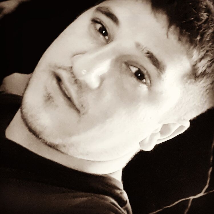  ,   Hayk, 31 ,   ,   