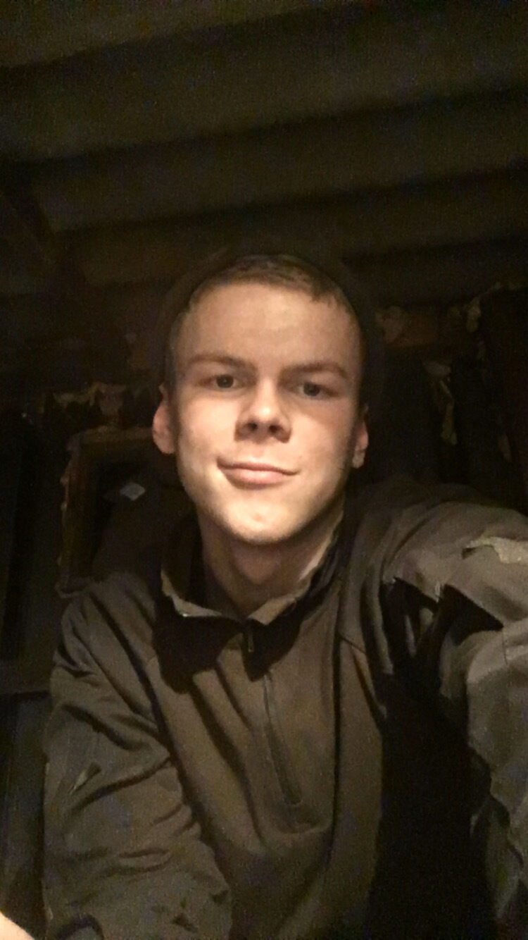  ,   Igor, 28 ,   ,   