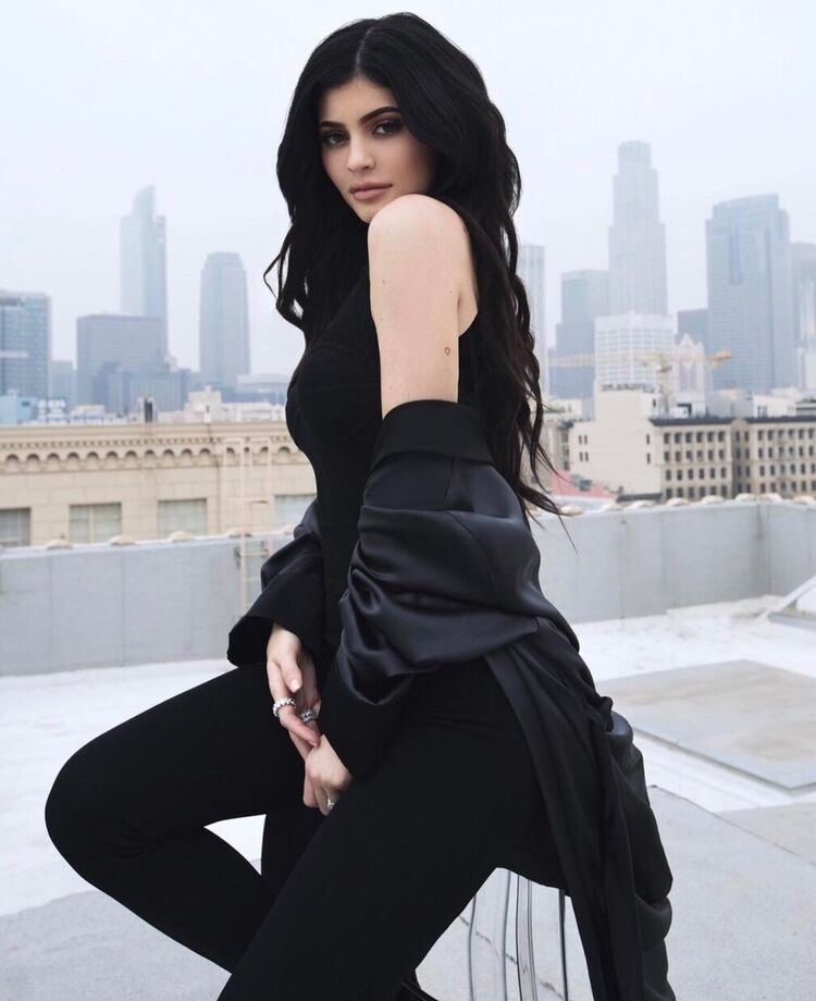 ���� 37773831 ������� ��������, 24 ����, ���� ���������� � �����-����������