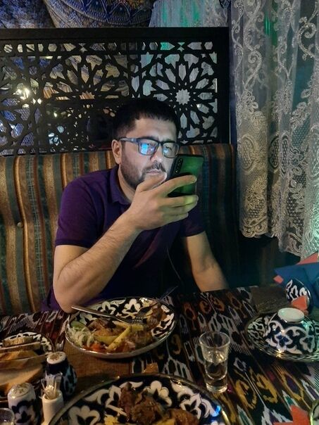  ,   Amir, 42 ,   ,   , c 