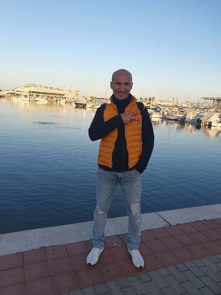  42952641  Ruslan, 45 ,    