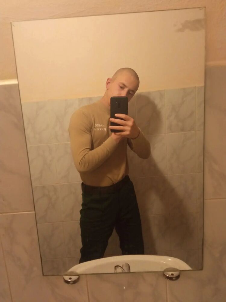  48074261  , 21 ,    
