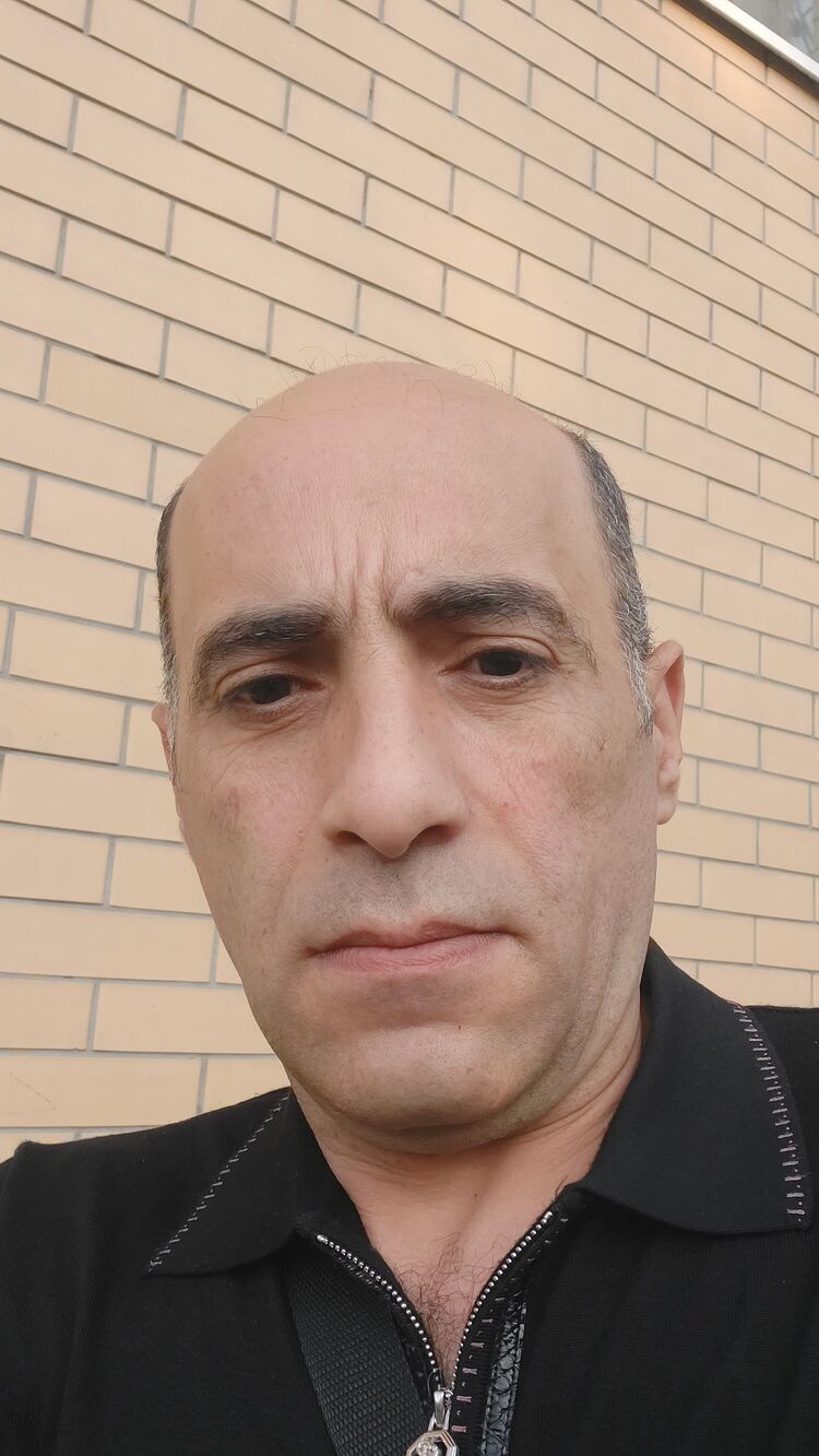  --,   Arman, 46 ,     , c 