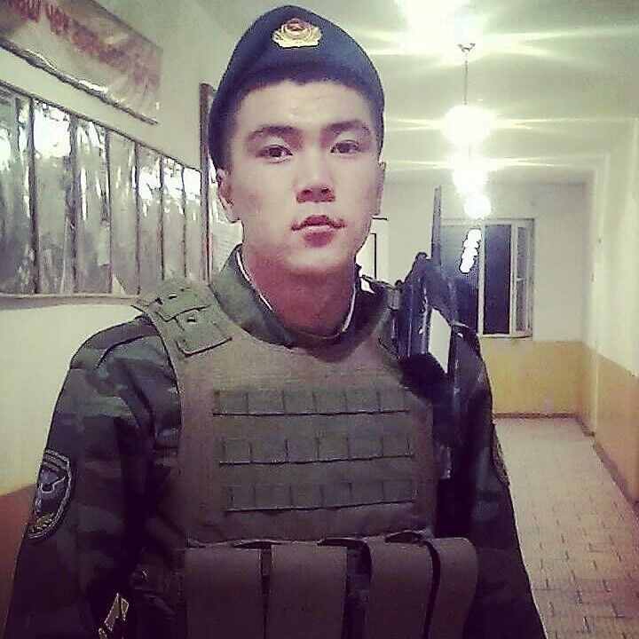  12379261  Aibek, 32 ,    