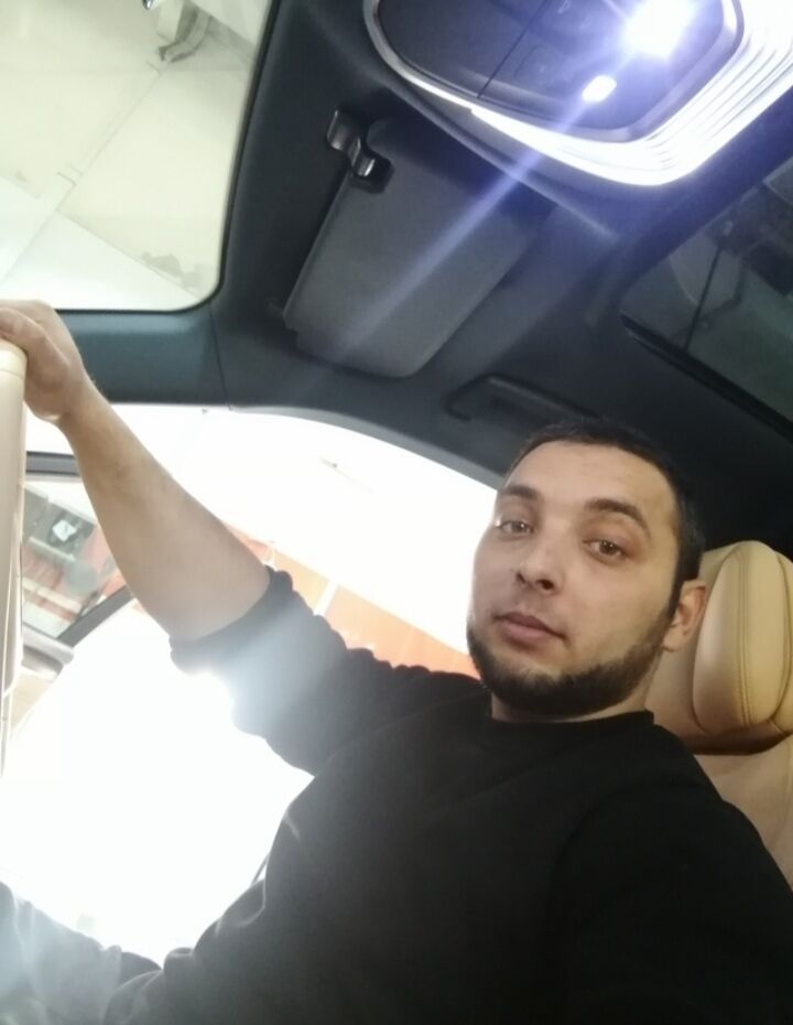  52731581  Roma, 32 ,    