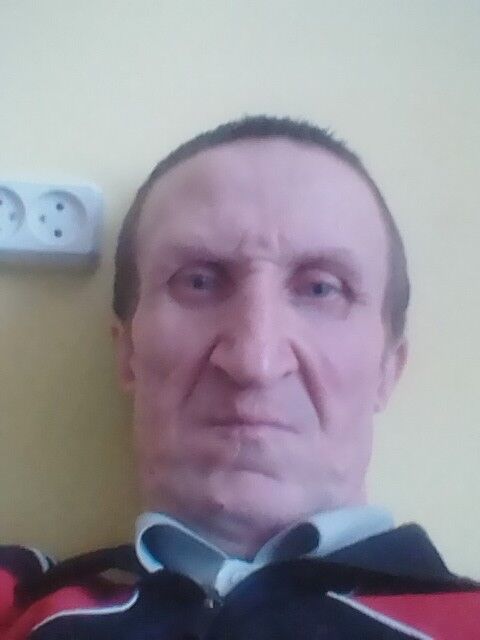  19243731  Vova, 56 ,    
