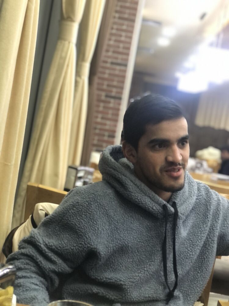  ,   Chris, 27 ,   ,   