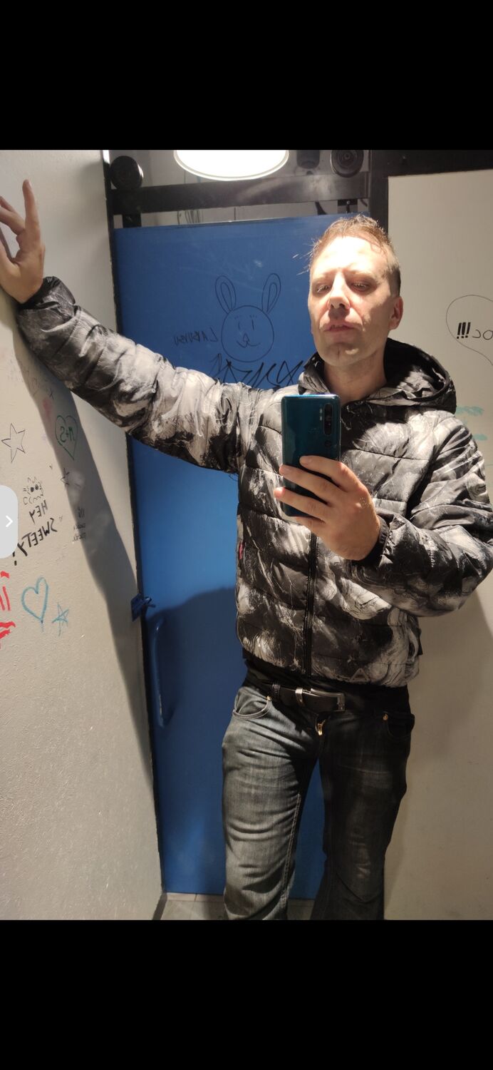  53345651     , 37 ,    