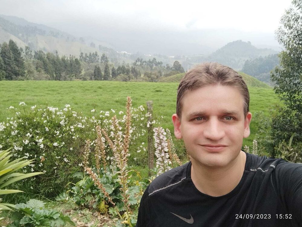  42822311  Vadim, 41 ,    
