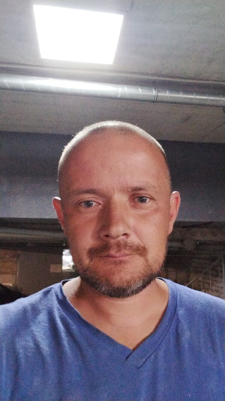  47128281  , 39 ,    