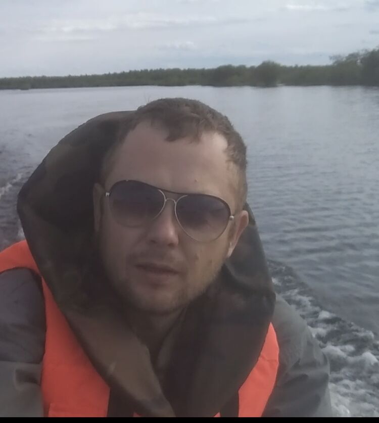  31895411  Nikola, 45 ,    