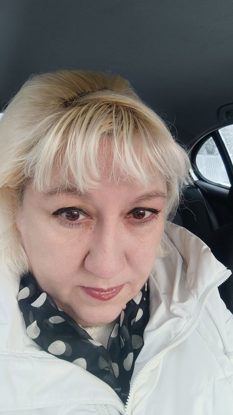  54745091  LISA, 52 ,    