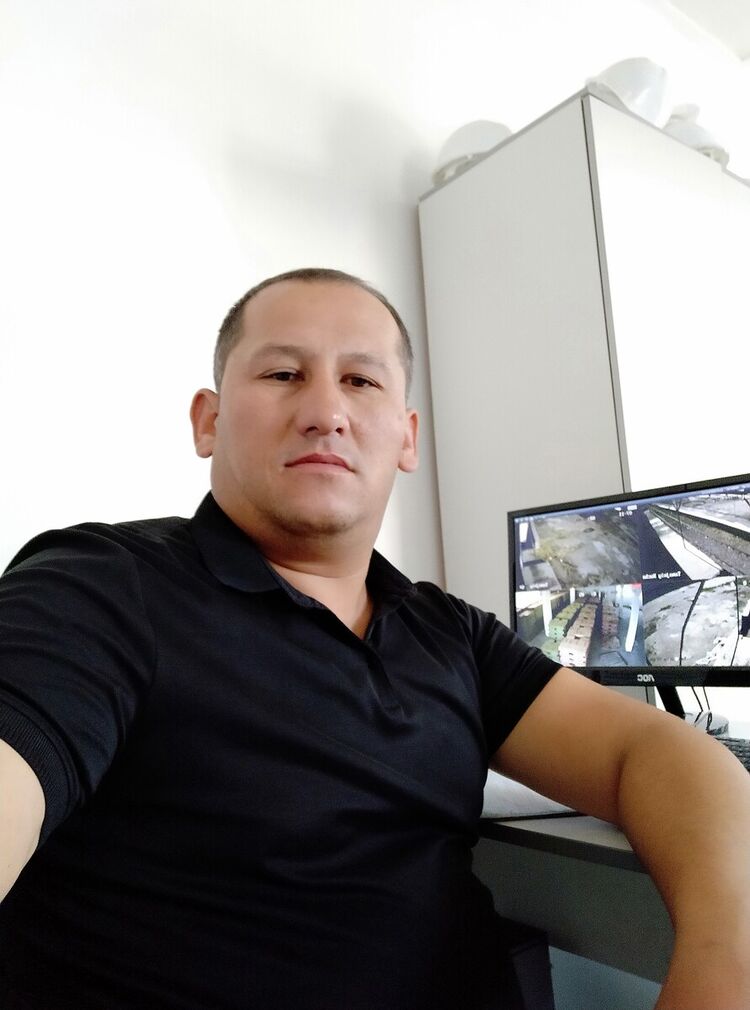  22466951  Samadjon, 39 ,    
