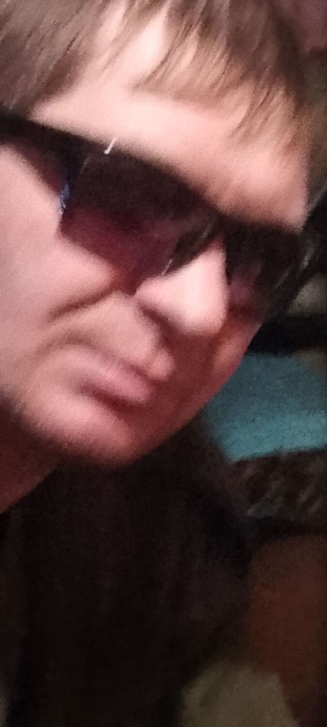  48826751  Nikolai, 36 ,    