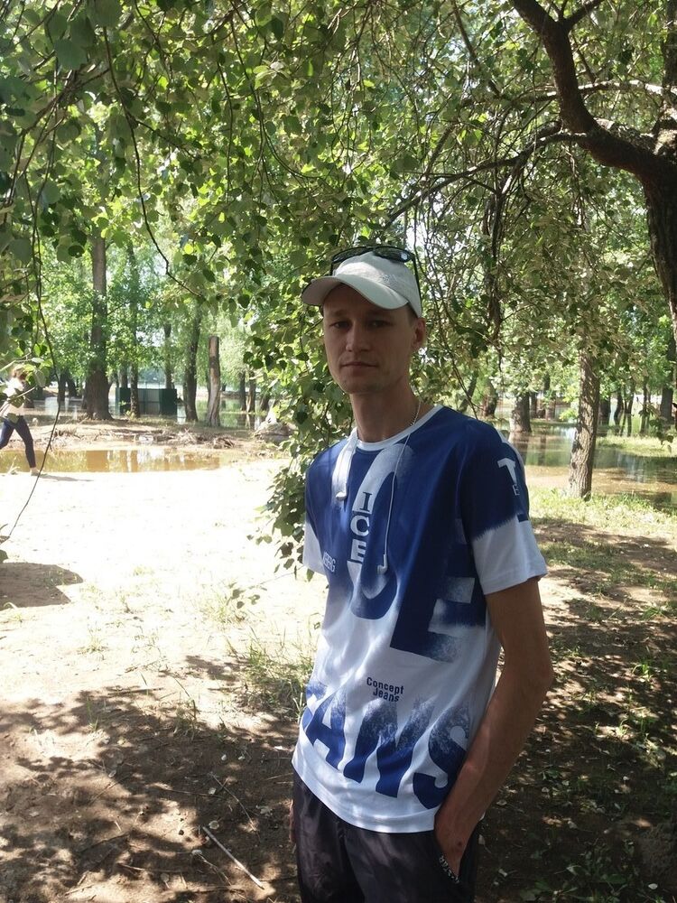  7524941  Yaroslav, 36 ,    