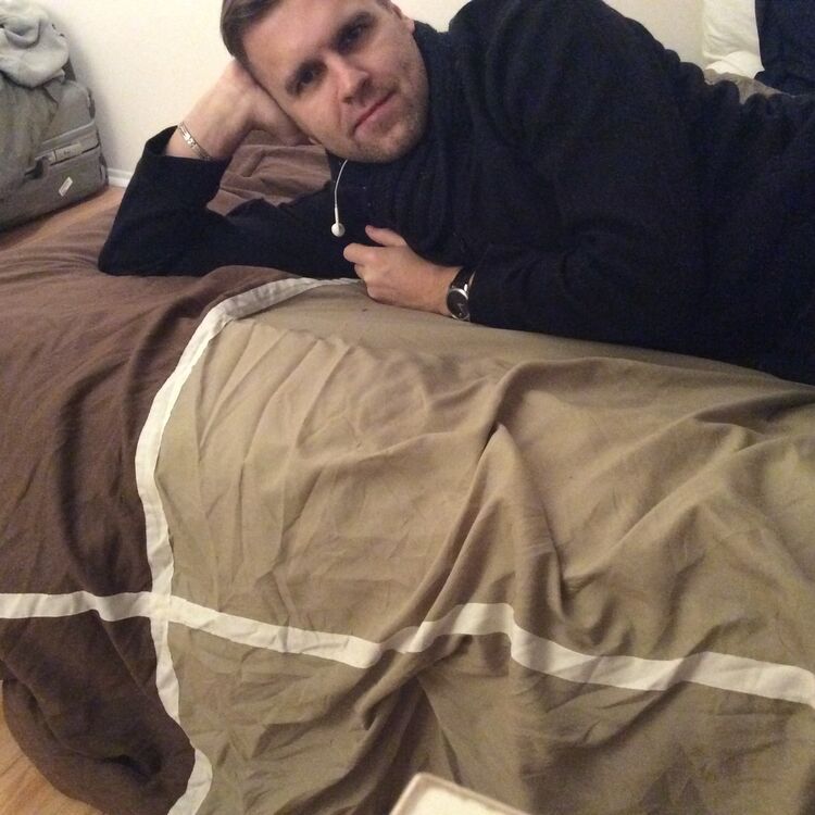  ,   Alex, 43 ,   