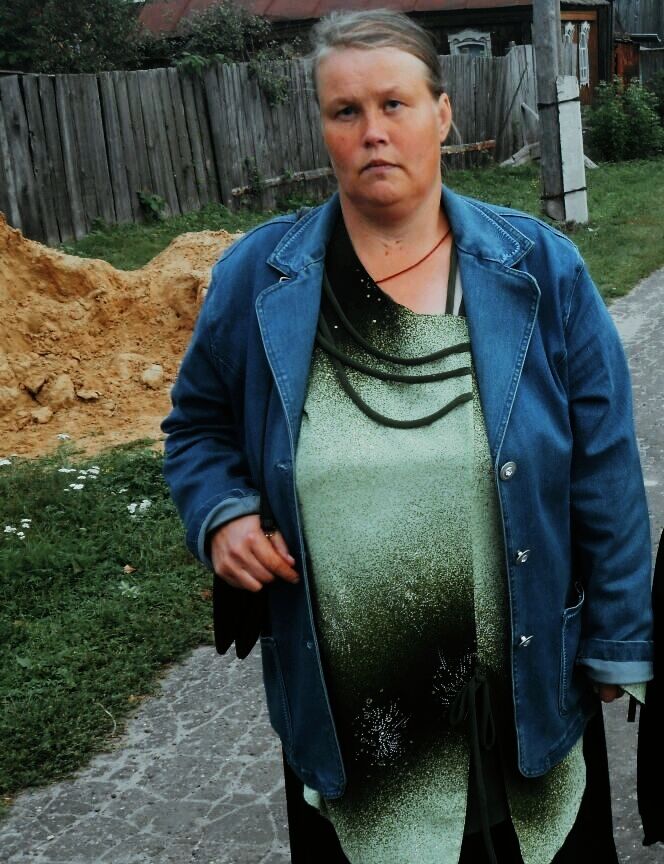   ,   Taisia, 44 ,   ,   