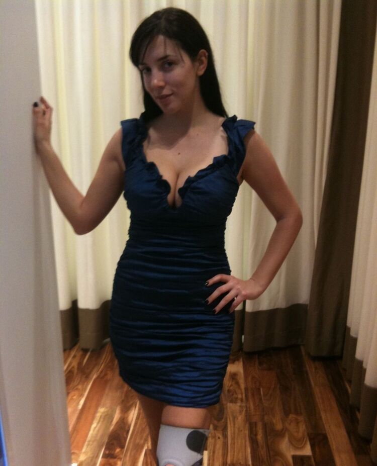  ,   Anita alote, 42 ,   ,   , c 