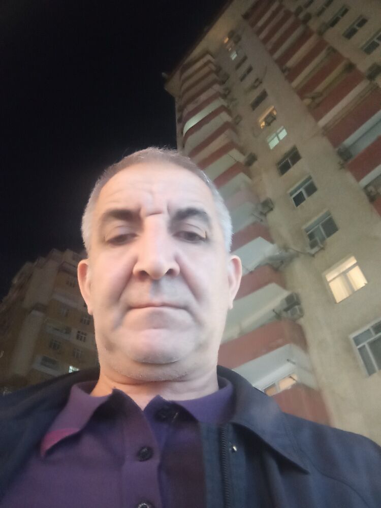  46405711  Elsad, 51 ,    