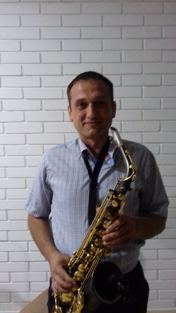  10193011  Denis, 44 ,    
