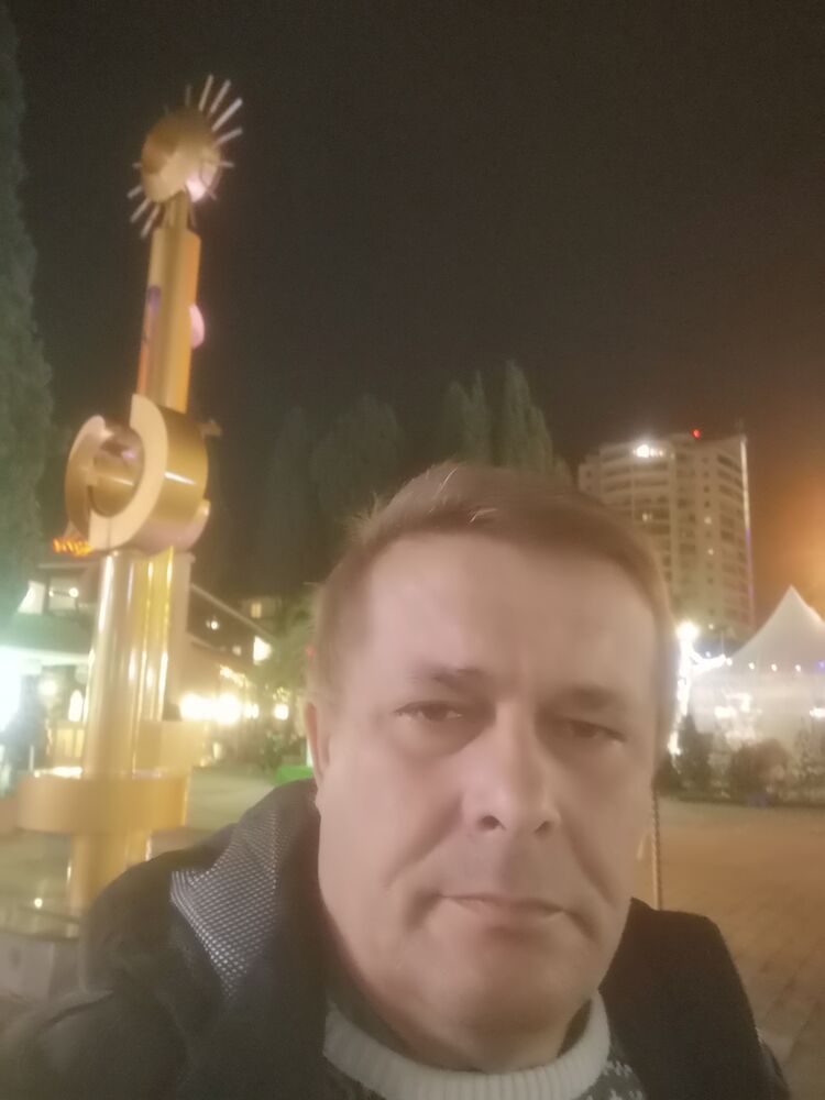  42862151  , 52 ,    