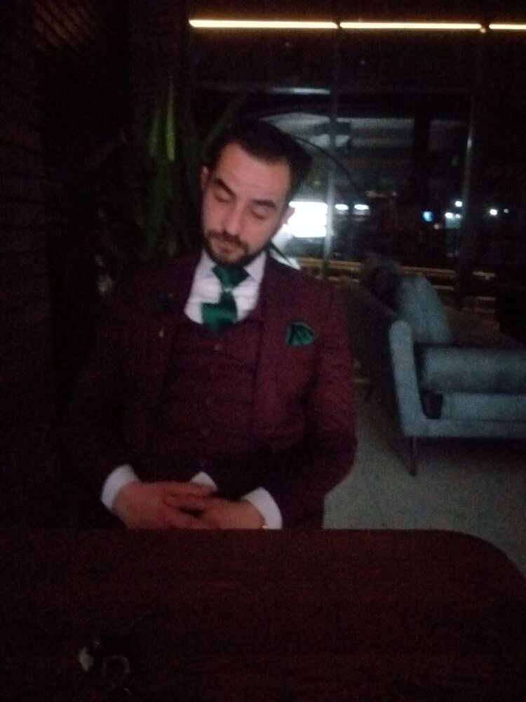  53277161  Daniel, 34 ,    