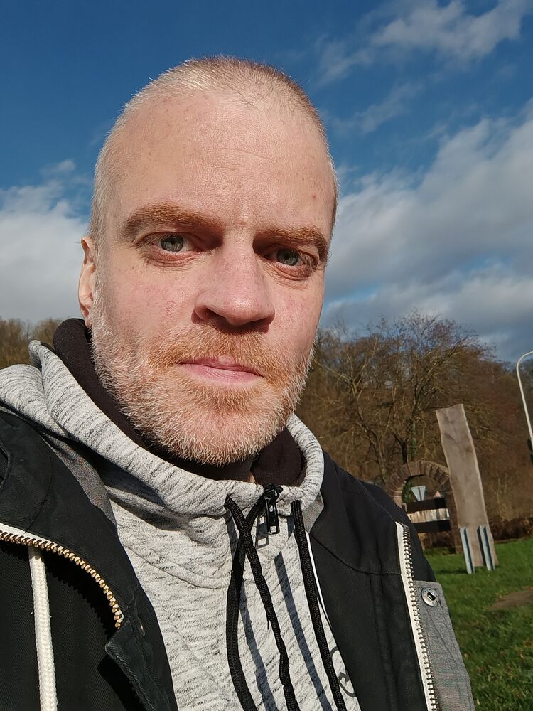  40747021  Roman, 40 ,    Kassel