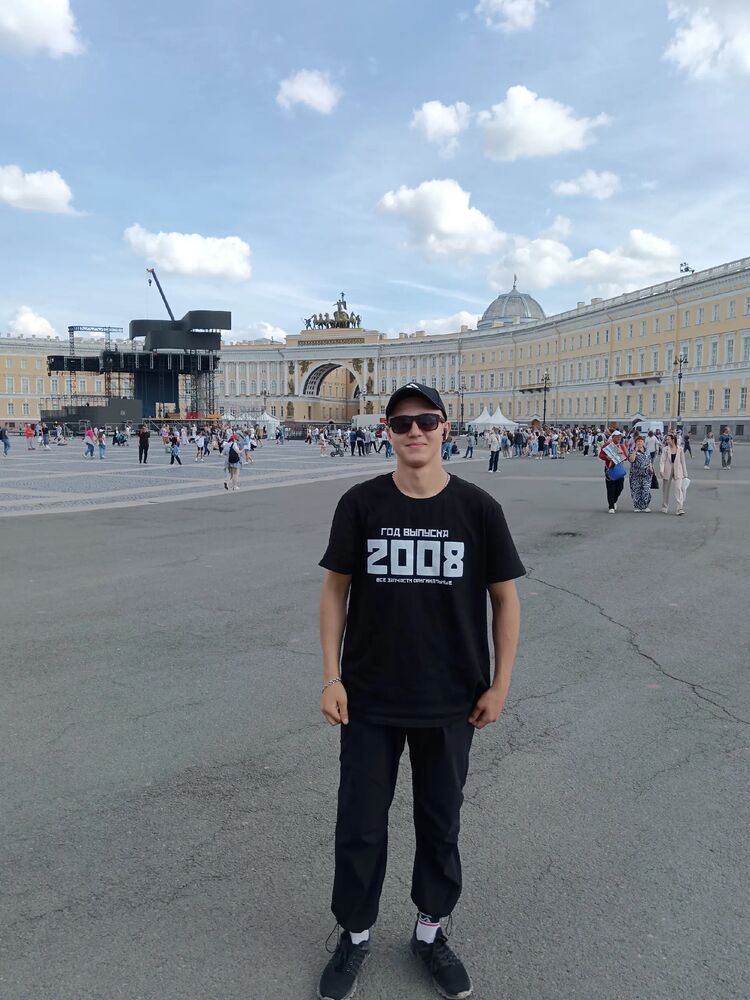  ,   Ilavasilev, 19 ,     