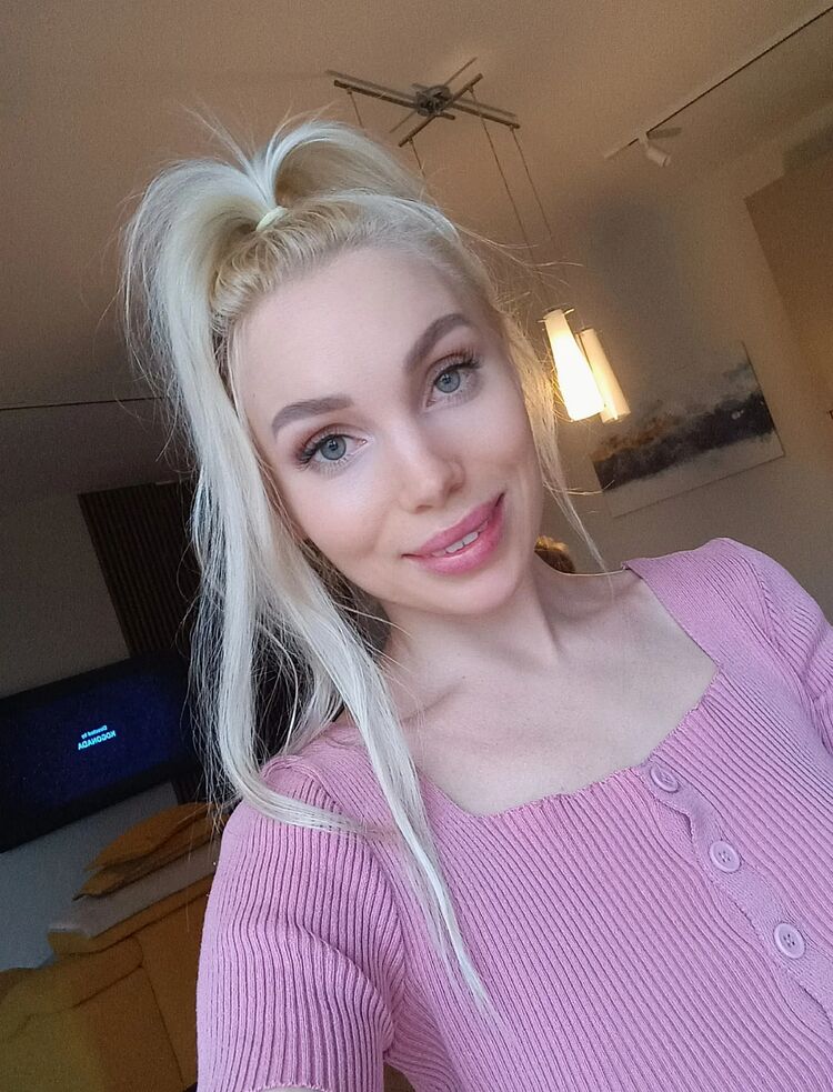  -,   Lika, 24 ,   ,   , c 