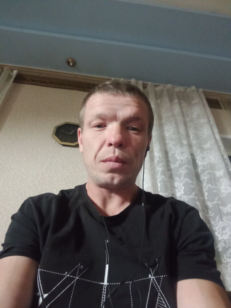 46925941  , 40 ,    