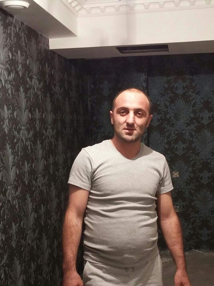  ,   Armen, 36 ,   ,   , c 
