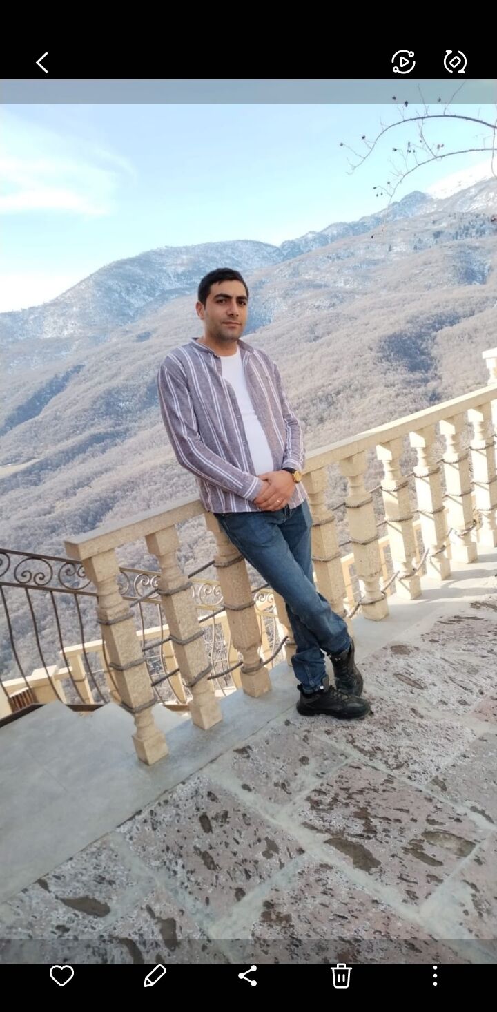  49883631  , 28 ,    