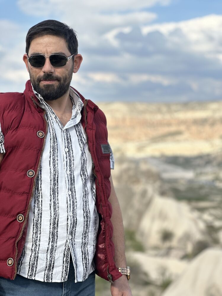  ,   Tugrul, 39 ,   ,   