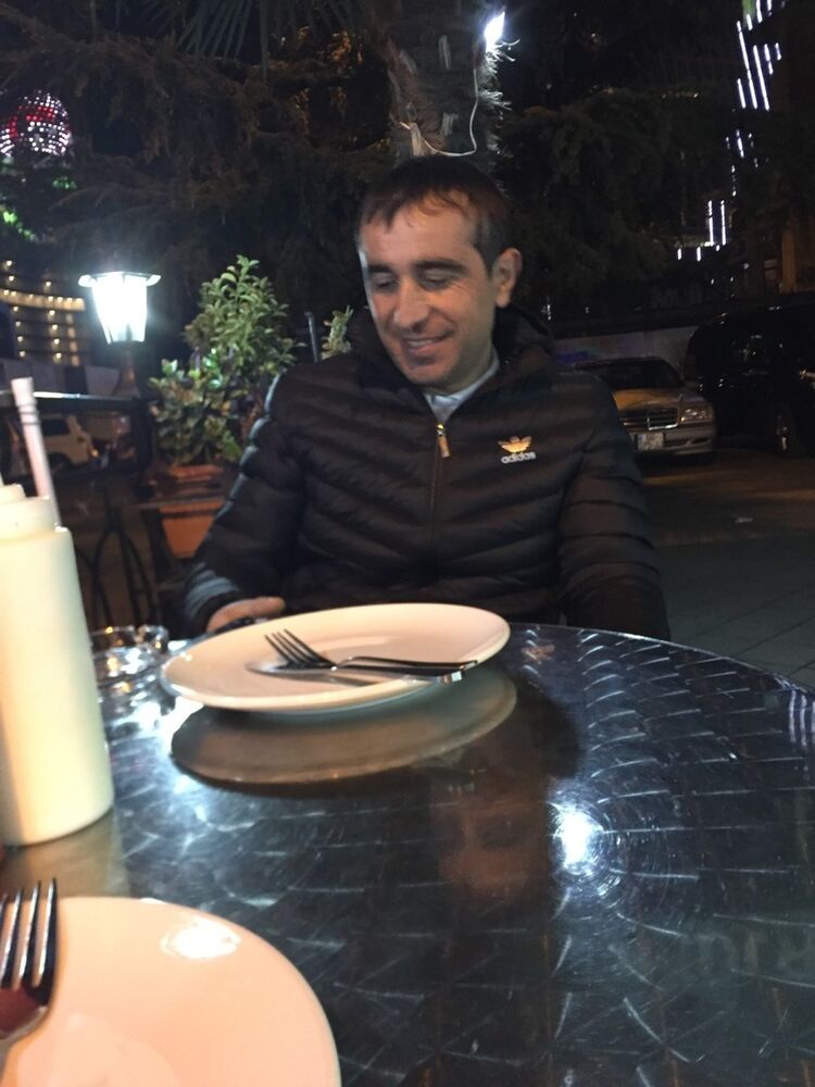  ,   Artur, 41 ,   ,   , c 