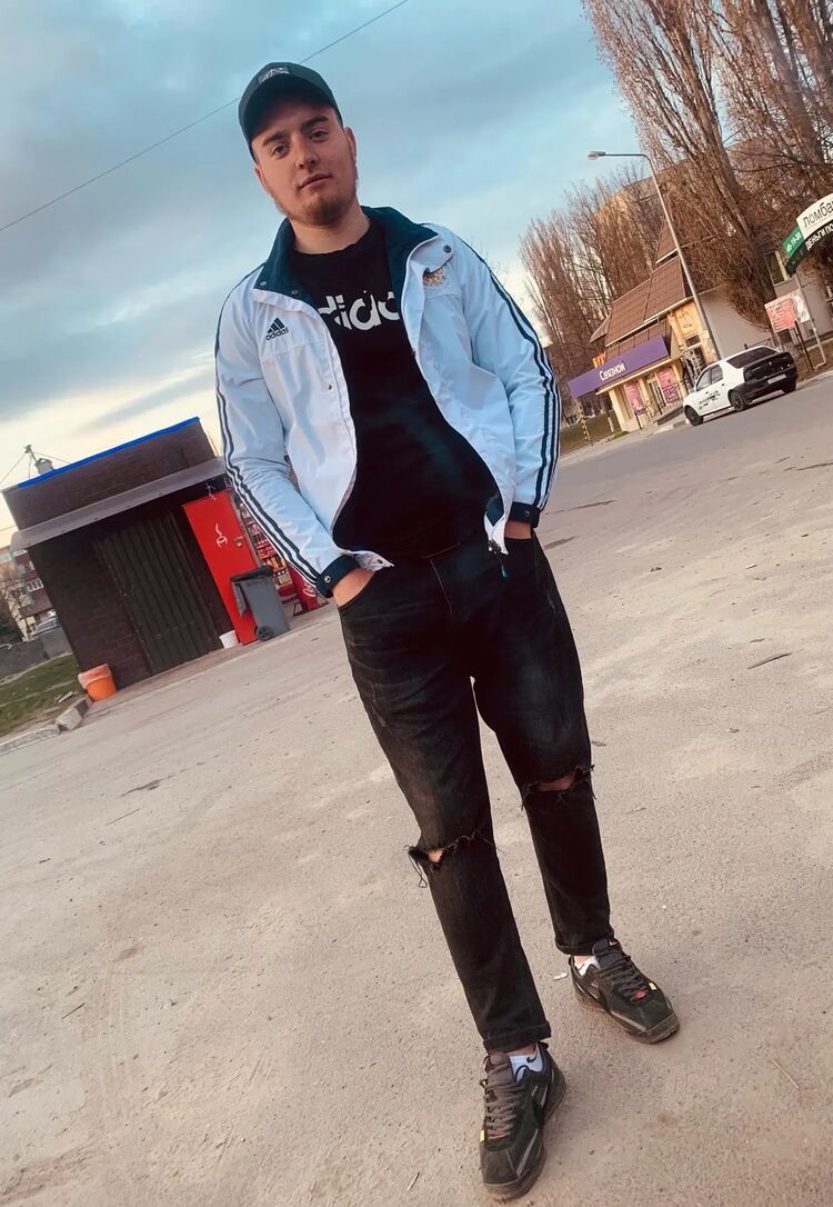  44471081  , 21 ,     