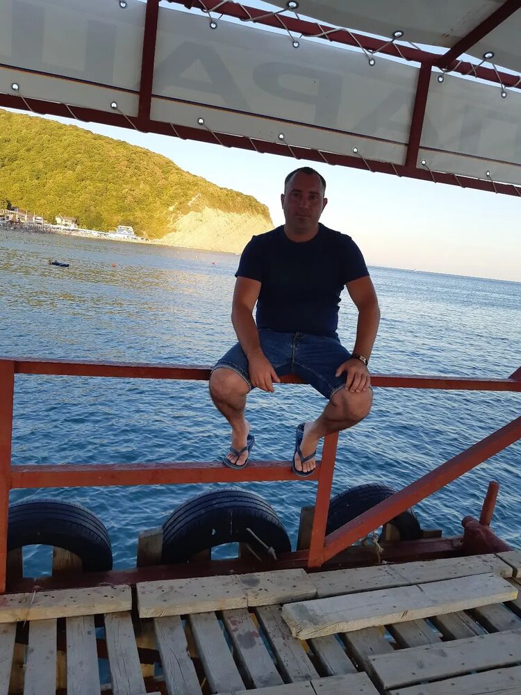  ,   Vitaly, 36 ,   ,   , c 