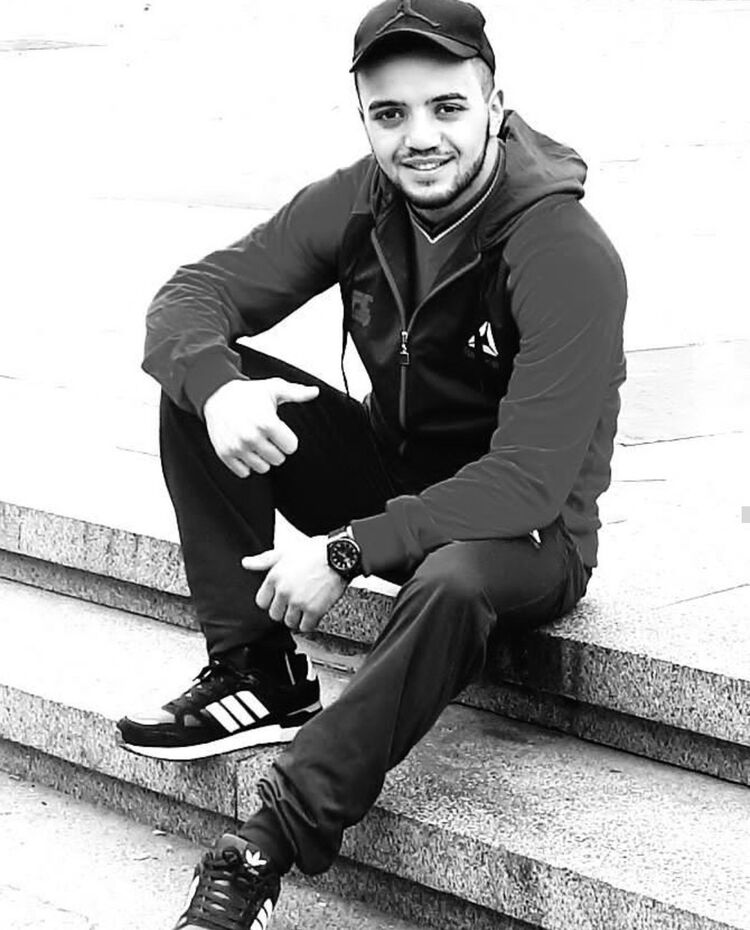  18364961  Rashad, 32 ,    