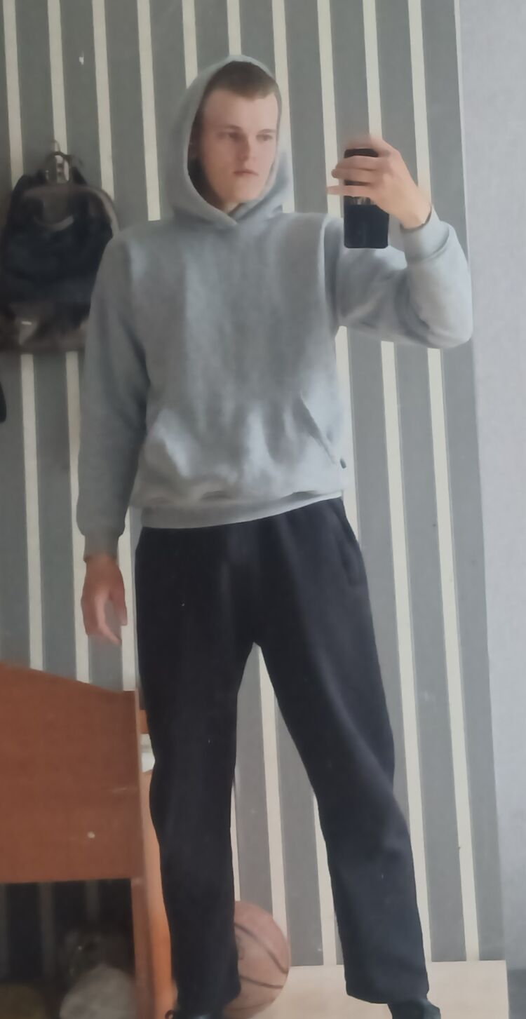  52615891  , 21 ,    -