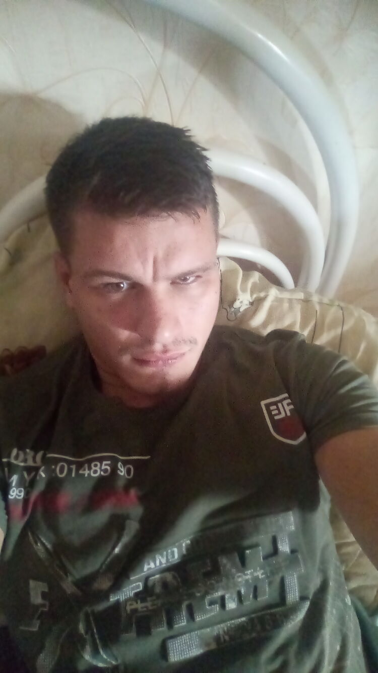  30992501  Grigori, 26 ,    