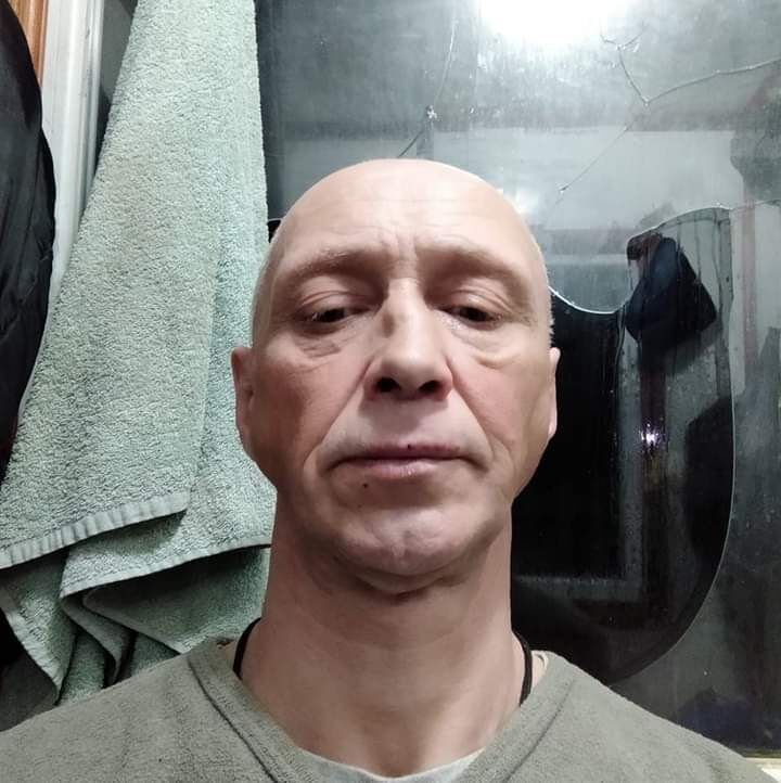  45719261  Dima, 53 ,    