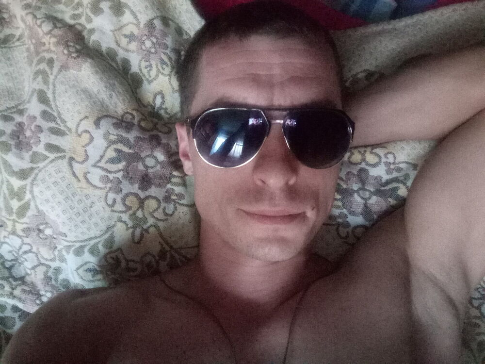  ,   Artem, 40 ,   ,   , c 