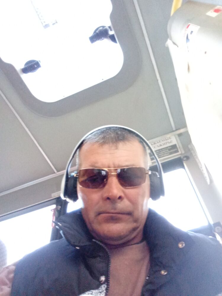 47446871  Maks, 47 ,    