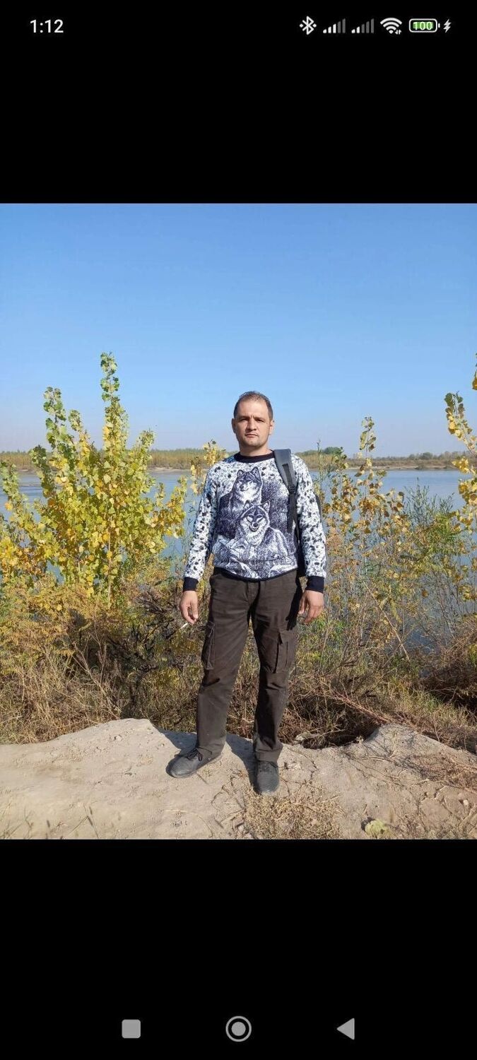  46748631  Temur, 38 ,    
