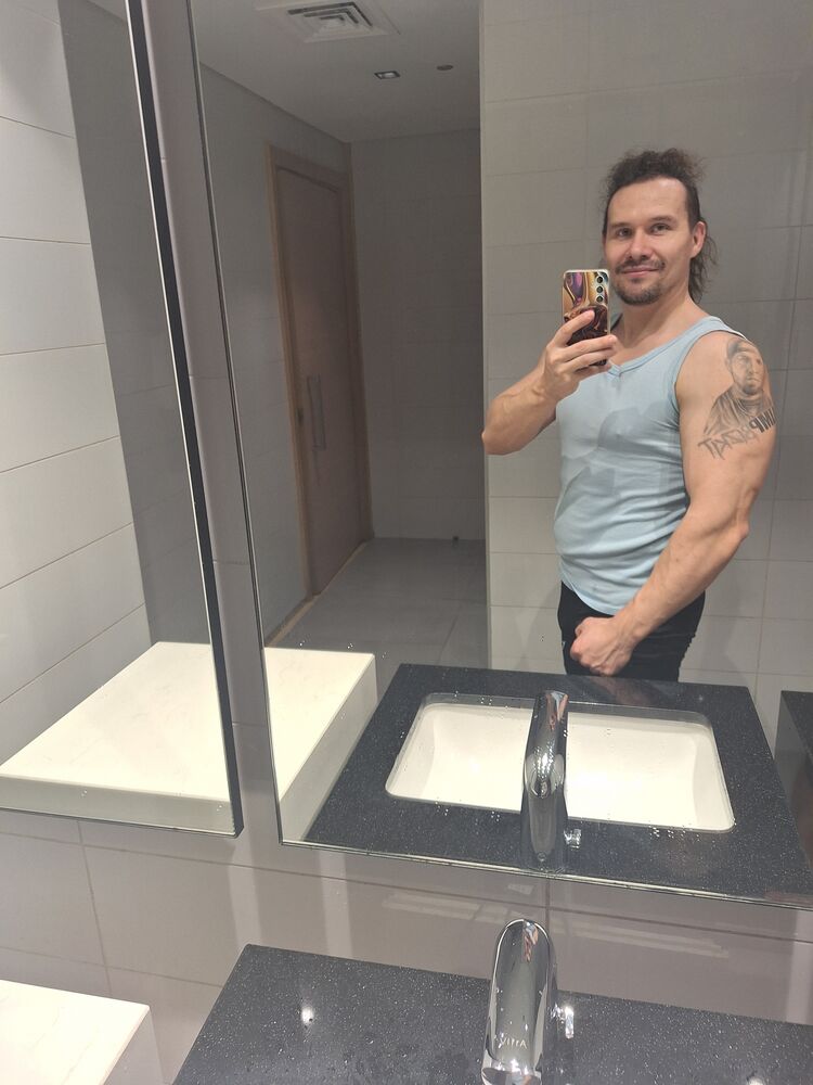  ,   Vlad, 27 ,   ,   