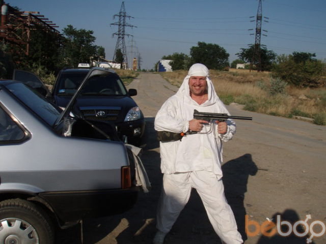  1287101  Viktor, 53 ,    